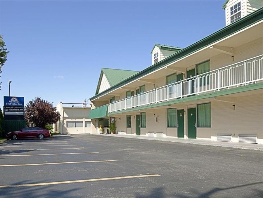 Americas Best Value Inn Pottstown Exterior photo