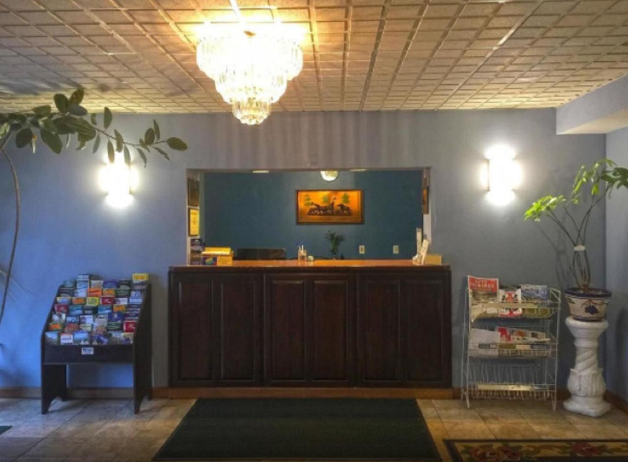 Americas Best Value Inn Pottstown Exterior photo